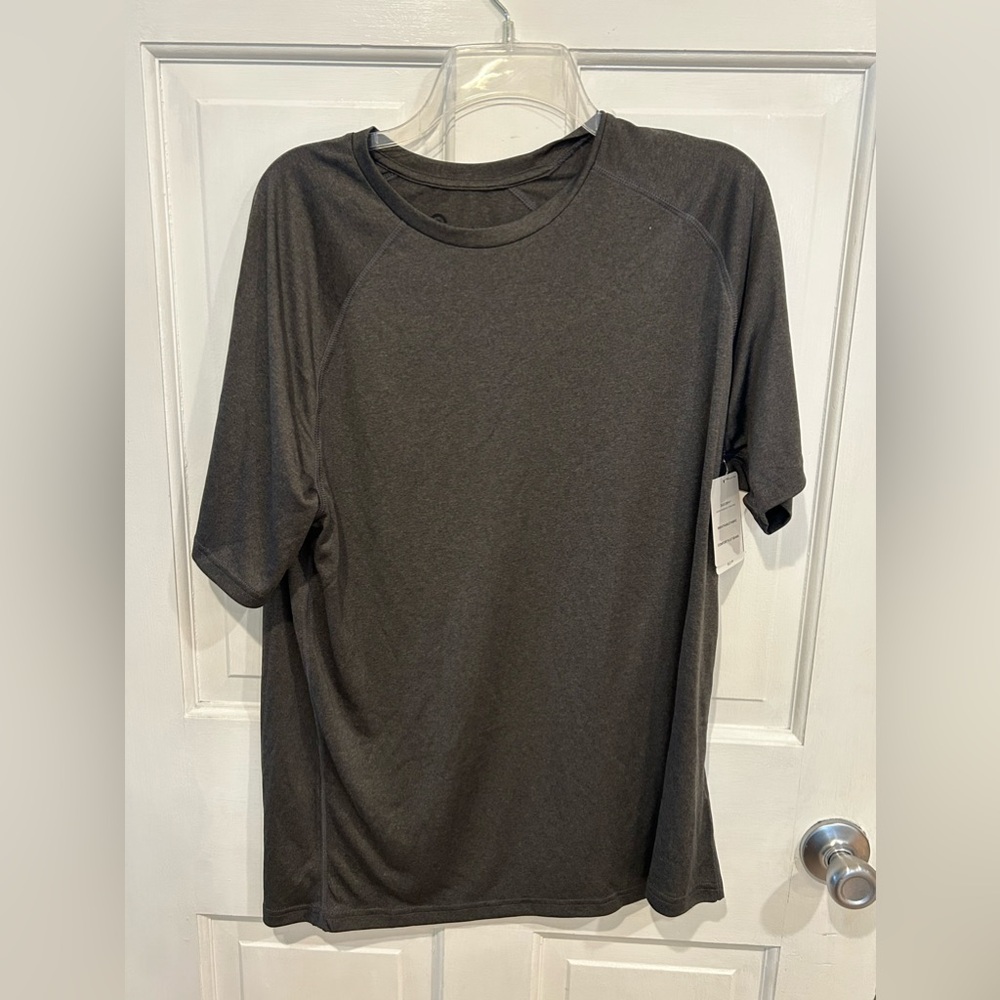 Men’s Champion Dri fit gray tshirt NWT Size large